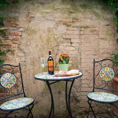 Domus Nannini - L' Arco Di Matteotti * Siena