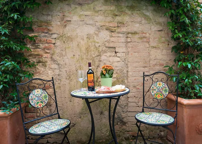 Domus Nannini - L' Arco Di Matteotti * Σιένα