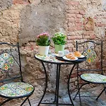 Domus Nannini - L' Arco Di Matteotti Apartment
