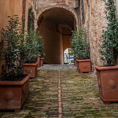 Domus Nannini - L' Arco Di Matteotti Σιένα