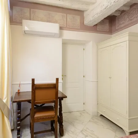 Domus Nannini - L' Arco Di Matteotti * Siena