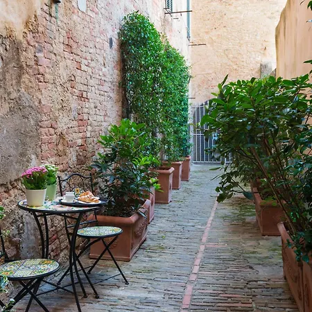 Domus Nannini - L' Arco Di Matteotti 시에나